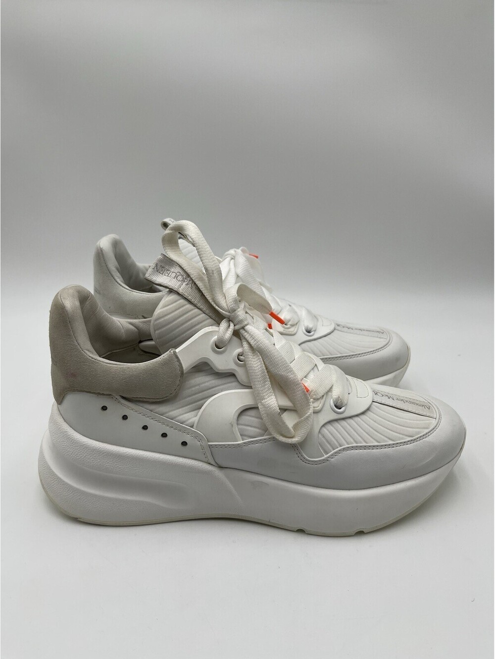 Alexander McQueen Oversized Runner sneakers in white leather Size 40